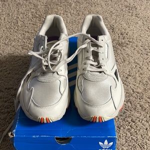 Adidas Falcon Sneakers